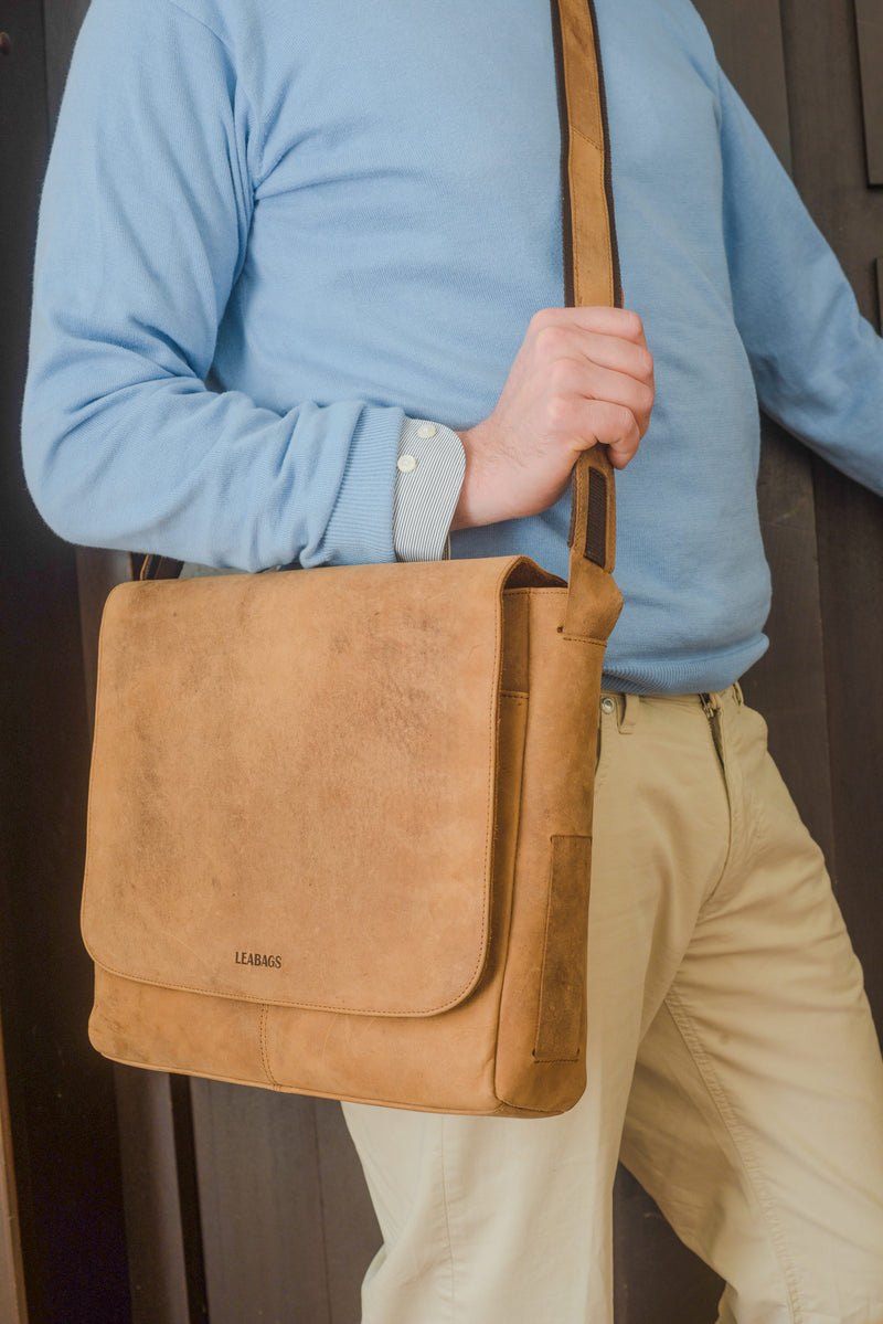 Leabags Hamburg Umhängetasche aus echtem Büffel-Leder im Vintage Look - LEABAGS