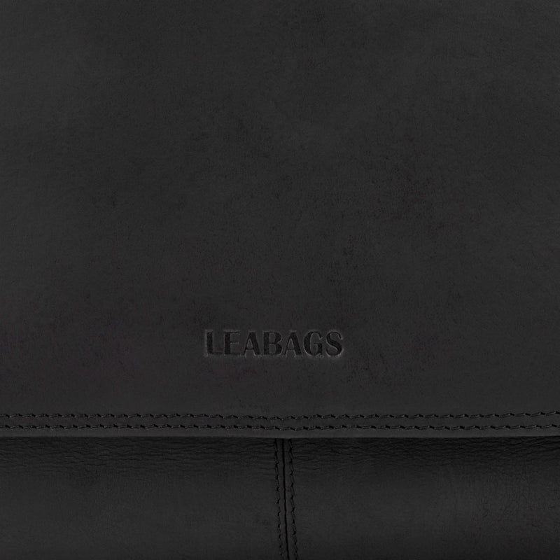 Leabags Hamburg Umhängetasche aus echtem Büffel-Leder im Vintage Look - LEABAGS