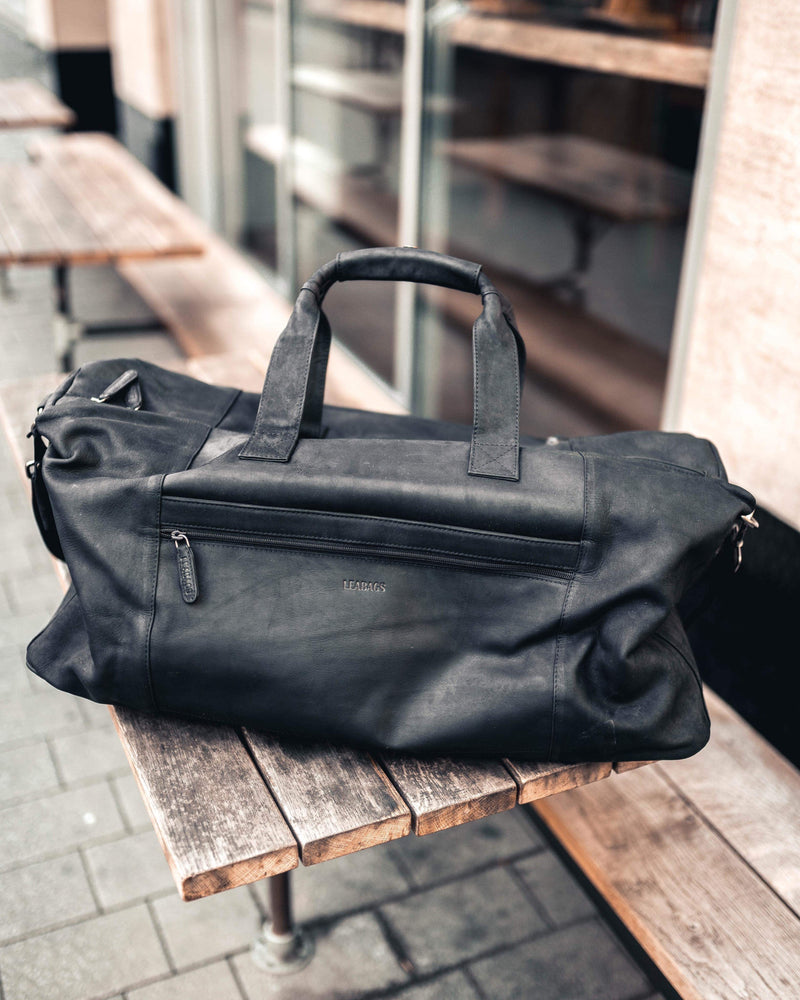 Bolsa de viaje Leabags Sydney hecha de cuero de búfalo genuino en un aspecto vintage